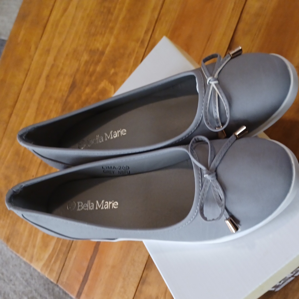 Shoes - Picture 8 of 8